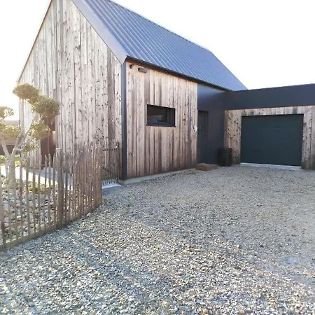 Malgira, Bord De Willa Saint-Germain-sur-Ay