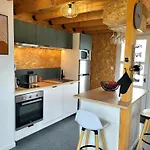 Malgira, Bord De Vila *