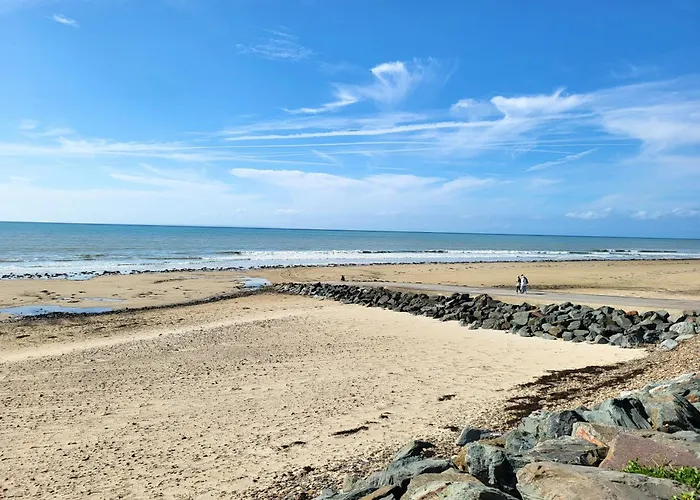 Villa Malgira, Bord De